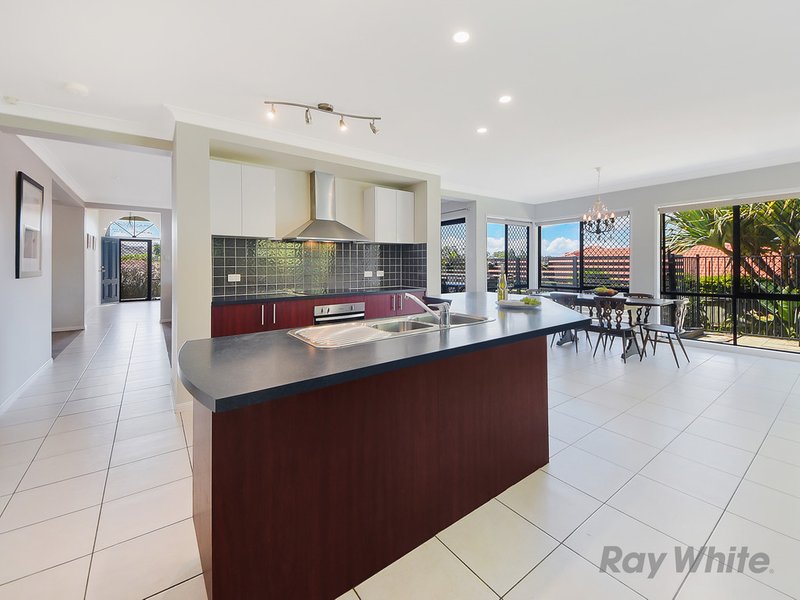 Photo - 6 Manor Close, Murrumba Downs QLD 4503 - Image 14