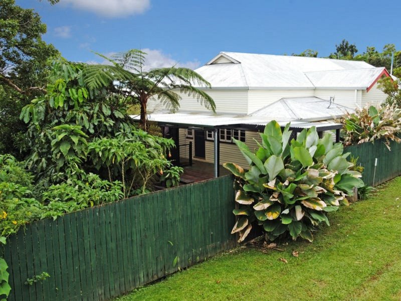 Photo - 6 Maple Street, Millaa Millaa QLD 4886 - Image 3