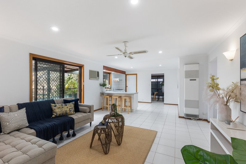 Photo - 6 Marina Court, Hallett Cove SA 5158 - Image 6