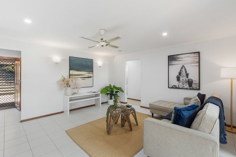 Photo - 6 Marina Court, Hallett Cove SA 5158 - Image 10