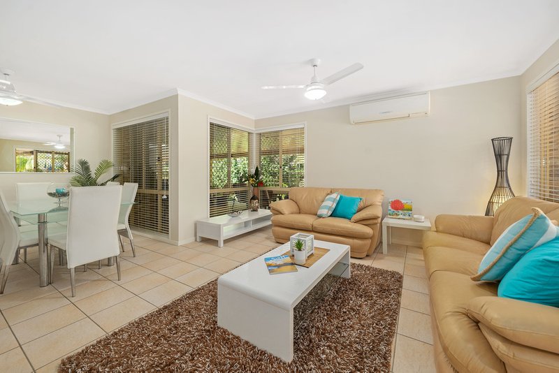 Photo - 6 Markwell Court, Petrie QLD 4502 - Image 3