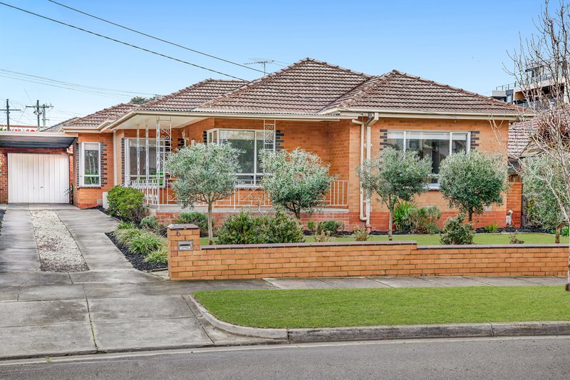 Photo - 6 Marrbridge Road, Moorabbin VIC 3189 - Image 1