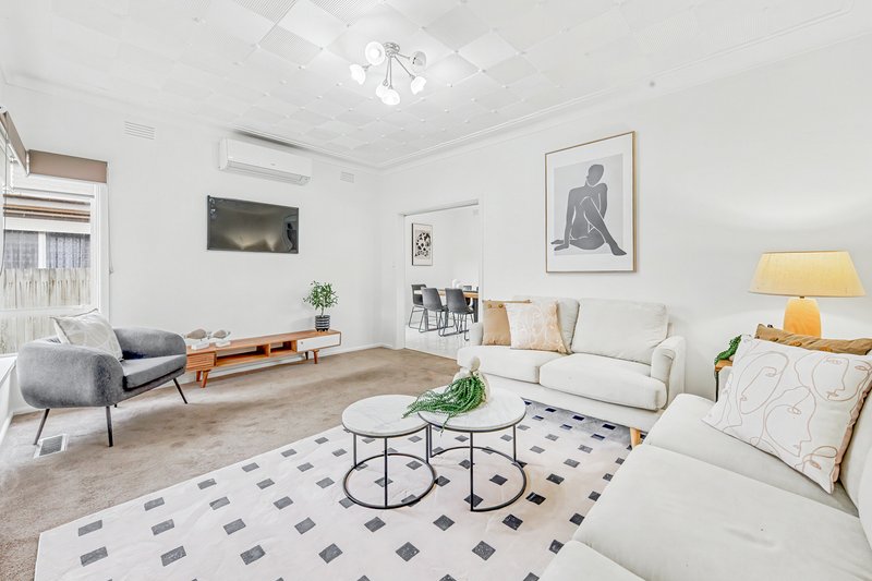 Photo - 6 Marrbridge Road, Moorabbin VIC 3189 - Image 2