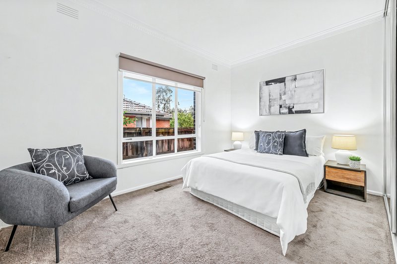 Photo - 6 Marrbridge Road, Moorabbin VIC 3189 - Image 7