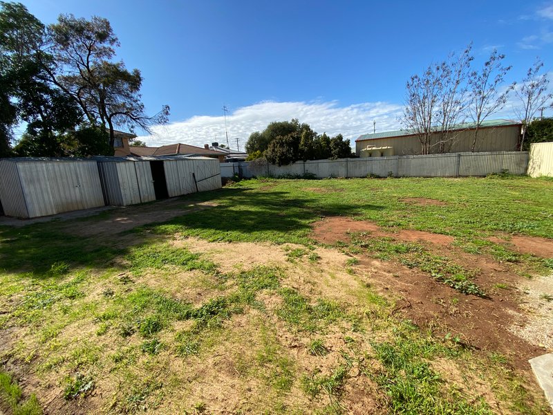 Photo - 6 Marshall Place, Parkes NSW 2870 - Image 13