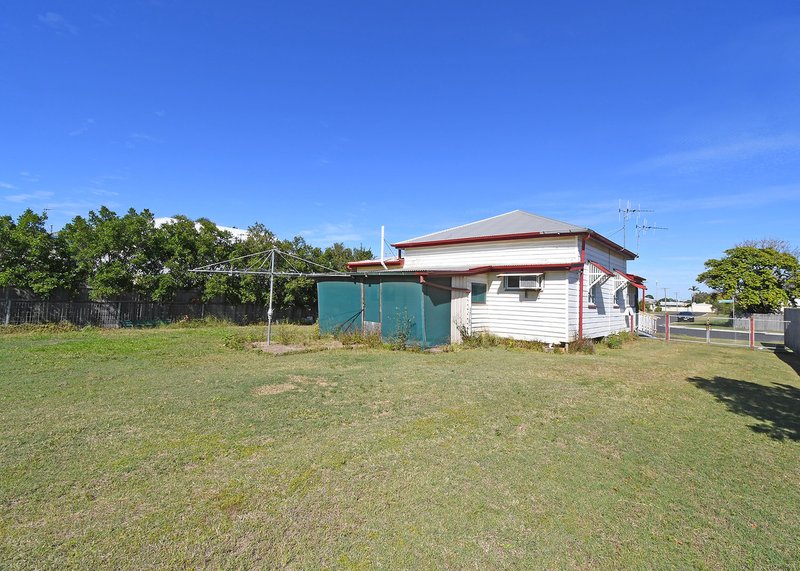 Photo - 6 Maryborough Street, Granville QLD 4650 - Image 22