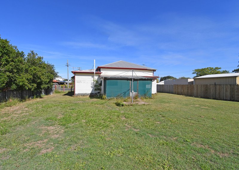 Photo - 6 Maryborough Street, Granville QLD 4650 - Image 23