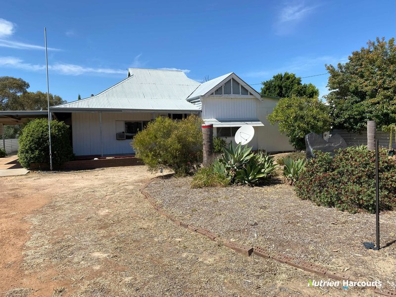 6 Massingham Street, Kellerberrin WA 6410