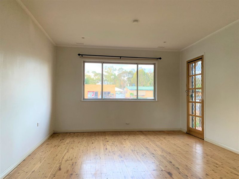 Photo - 6 Mathews Street, Cobar NSW 2835 - Image 2