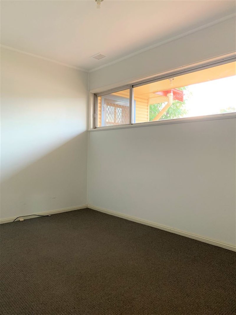 Photo - 6 Mathews Street, Cobar NSW 2835 - Image 6