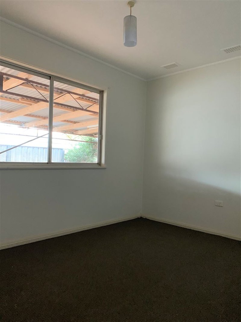 Photo - 6 Mathews Street, Cobar NSW 2835 - Image 7