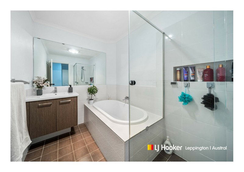 Photo - 6 Matich Place, Oran Park NSW 2570 - Image 9