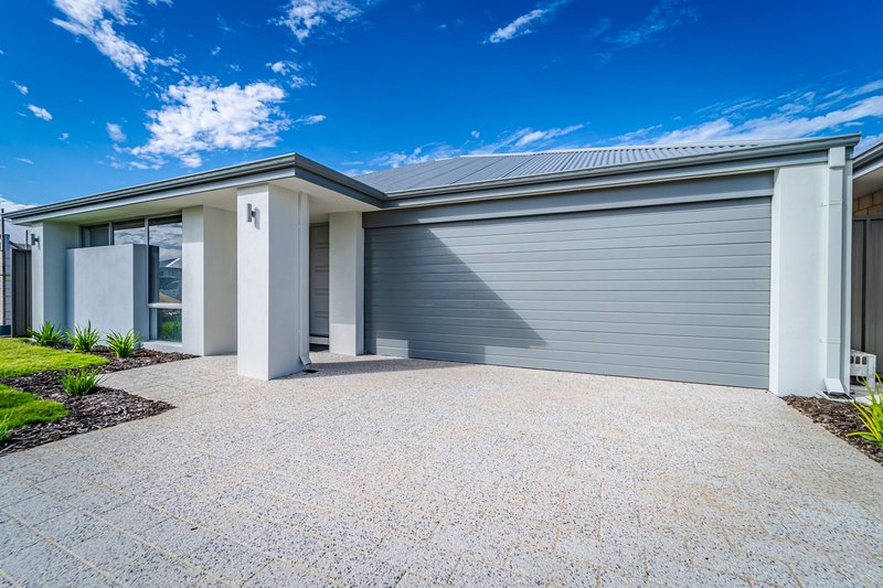 6 Matilda Rise, Wannanup WA 6210