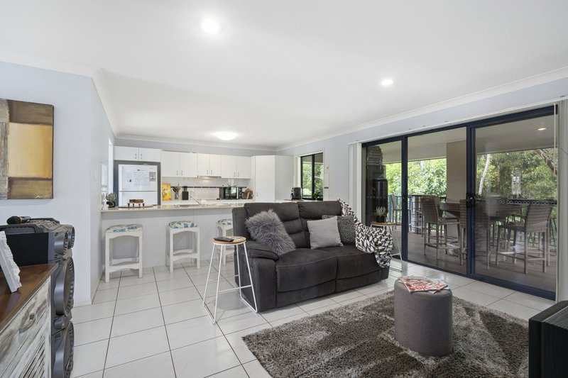 Photo - 6 Matthews Crescent, Pimpama QLD 4209 - Image 3