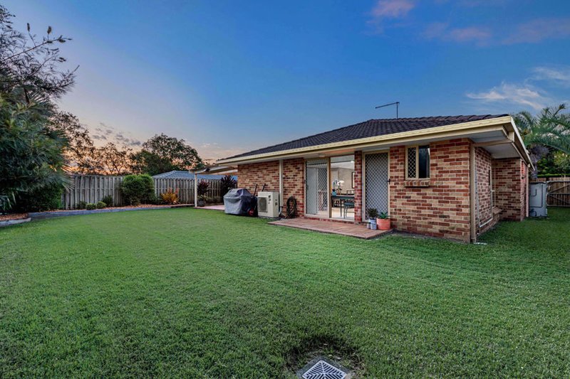 Photo - 6 Matthews Way, Wakerley QLD 4154 - Image 9