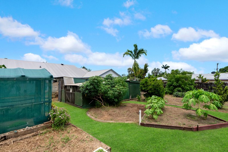 Photo - 6 Maurice Street, Kewarra Beach QLD 4879 - Image 9