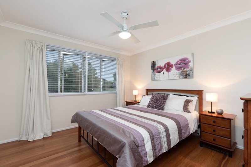 Photo - 6 Mawarra Crescent, Ferny Hills QLD 4055 - Image 11