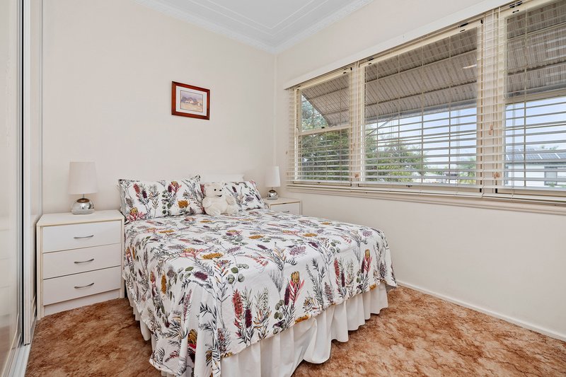 Photo - 6 Maxwell Avenue, Belmont North NSW 2280 - Image 5