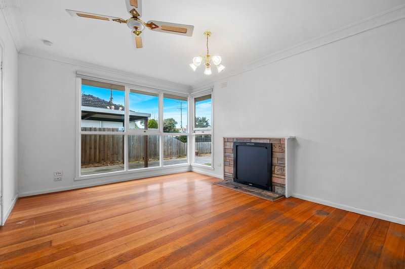 Photo - 6 Maxwell Street, Lalor VIC 3075 - Image 7