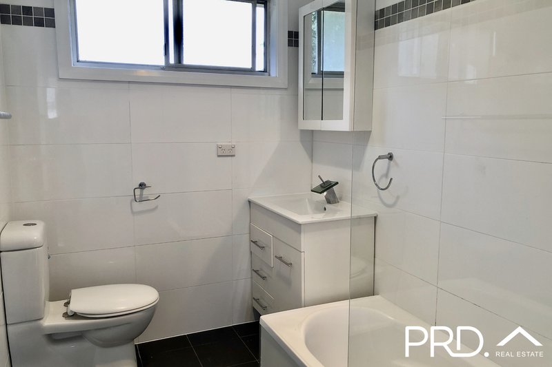 Photo - 6 Maygar Close, Milperra NSW 2214 - Image 5