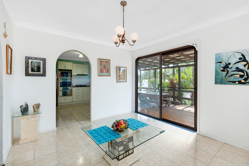 Photo - 6 Mayjohn Avenue, Carrara QLD 4211 - Image 5