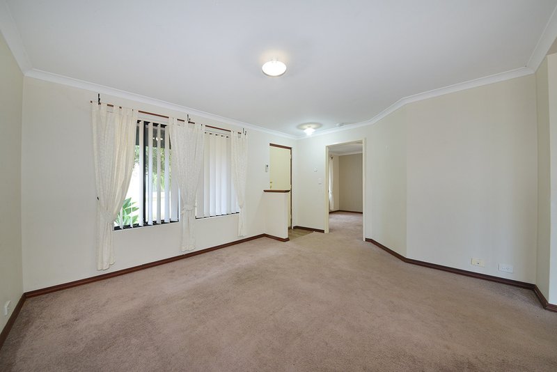 Photo - 6 Mayne Way, Merriwa WA 6030 - Image 3