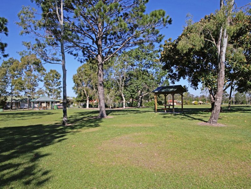 Photo - 6 Mcarthur Court, Rothwell QLD 4022 - Image 8