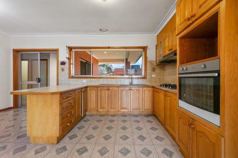 Photo - 6 Mckinnon Street, Thomastown VIC 3074 - Image 9