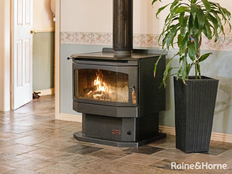 Photo - 6 Mclennan Close, Robin Hill NSW 2795 - Image 6