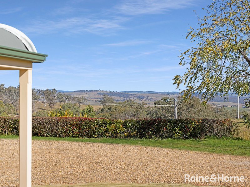Photo - 6 Mclennan Close, Robin Hill NSW 2795 - Image 9