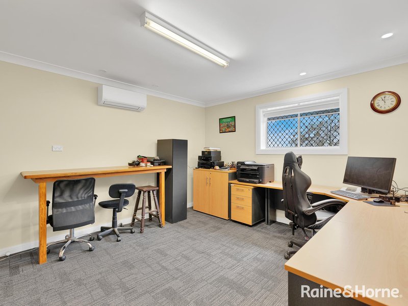 Photo - 6 Mclennan Close, Robin Hill NSW 2795 - Image 20