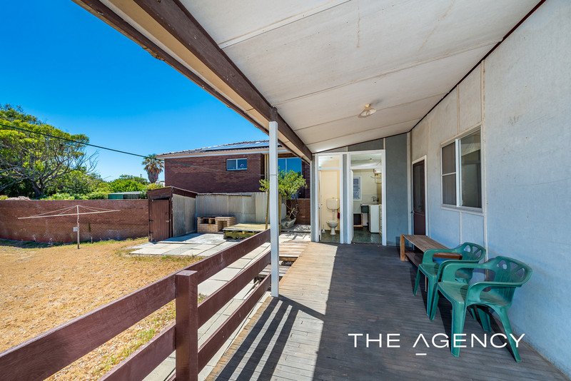 Photo - 6 Mcpharlin Avenue, Quinns Rocks WA 6030 - Image 14