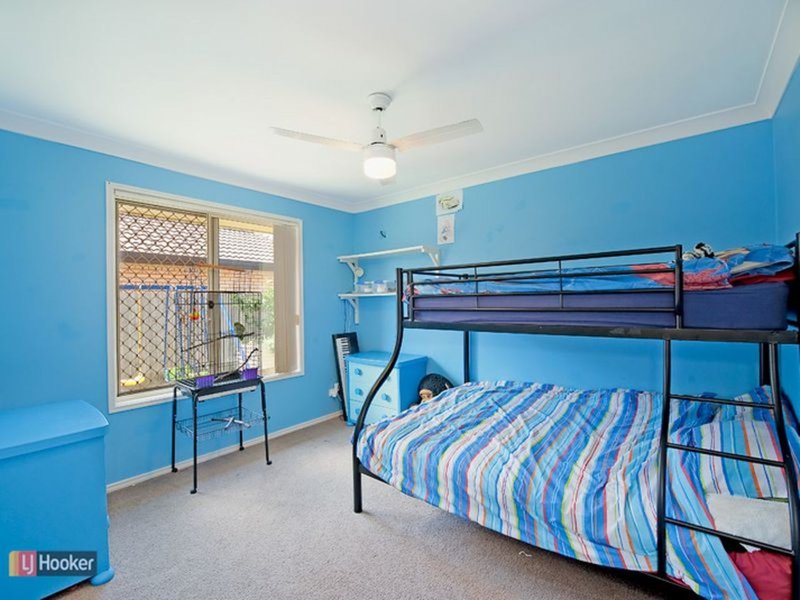 Photo - 6 Mcpherson Court, North Lakes QLD 4509 - Image 12