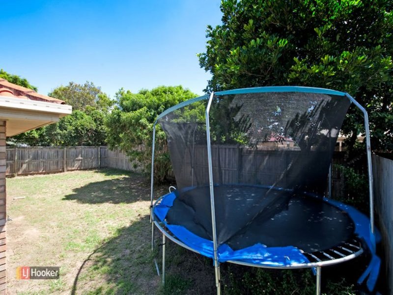 Photo - 6 Mcpherson Court, North Lakes QLD 4509 - Image 15