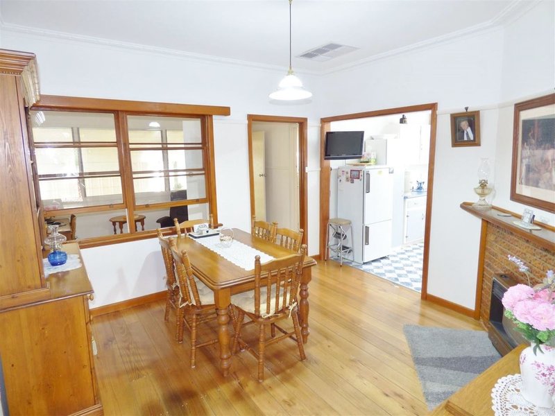 Photo - 6 Mcpherson Street, Horsham VIC 3400 - Image 6