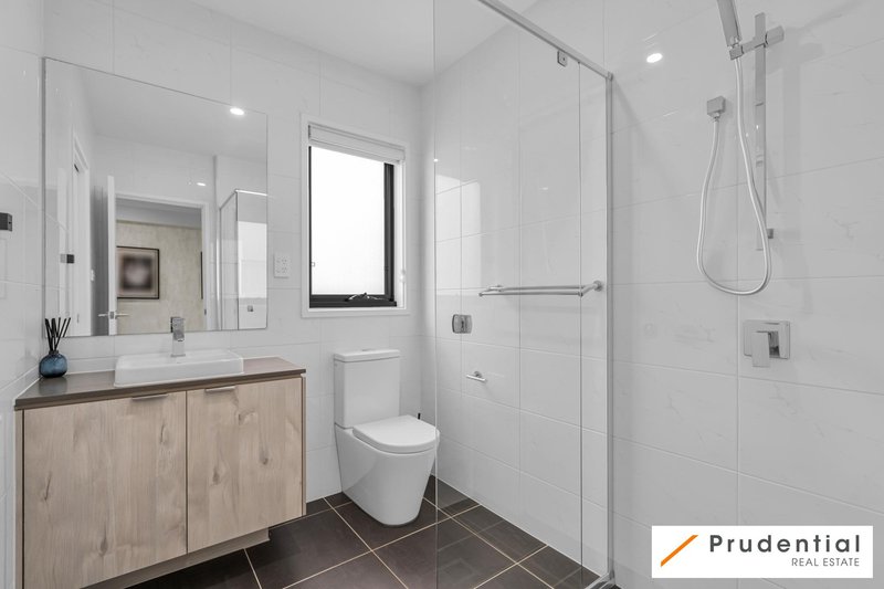 Photo - 6 Meale Avenue, Gledswood Hills NSW 2557 - Image 12