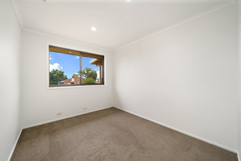 Photo - 6 Meech Place, Queanbeyan West NSW 2620 - Image 7