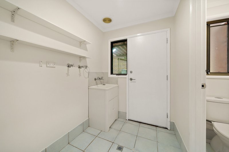 Photo - 6 Meech Place, Queanbeyan West NSW 2620 - Image 10