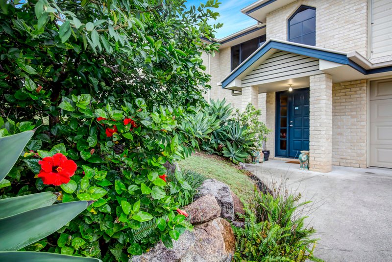 6 Meilland Court, Eatons Hill QLD 4037