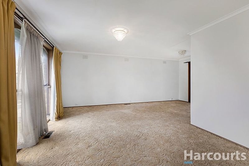 Photo - 6 Melrose Court, Glen Waverley VIC 3150 - Image 2