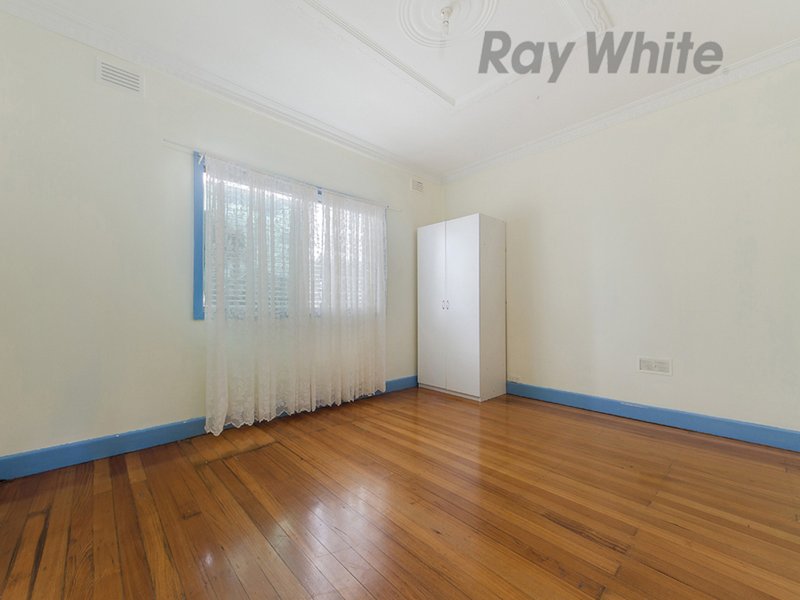 Photo - 6 Melton Avenue, Sunshine North VIC 3020 - Image 6