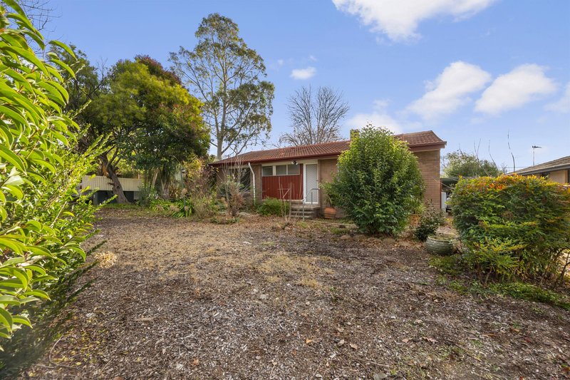 6 Mertz Place, Mawson ACT 2607