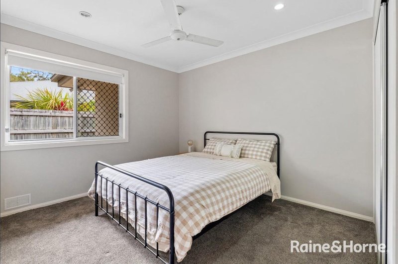 Photo - 6 Mervyn Crescent, Redland Bay QLD 4165 - Image 14