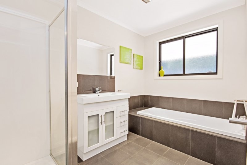 Photo - 6 Mestre Court, St Leonards TAS 7250 - Image 11