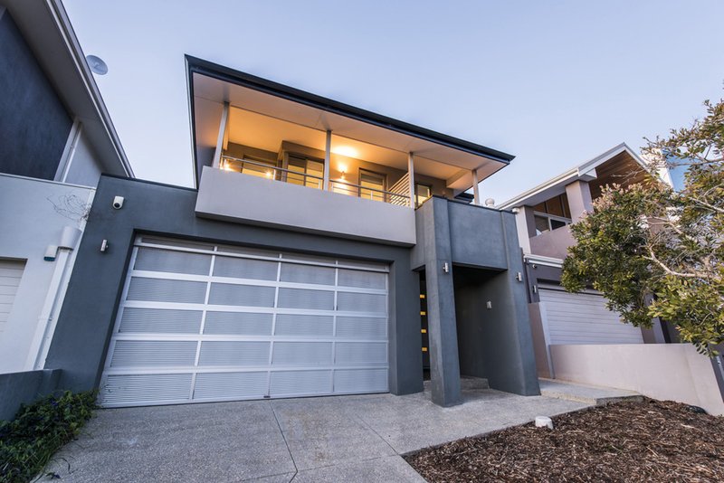 6 Mewstone Crescent, North Coogee WA 6163