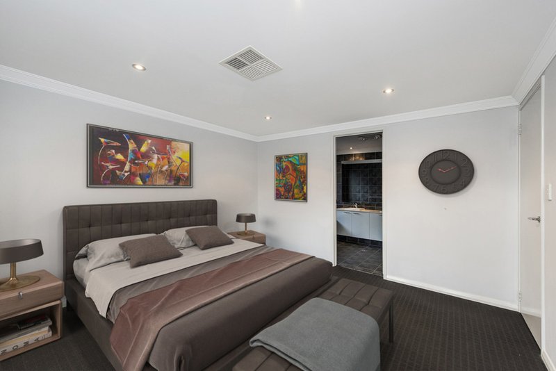 Photo - 6 Mewstone Crescent, North Coogee WA 6163 - Image 7