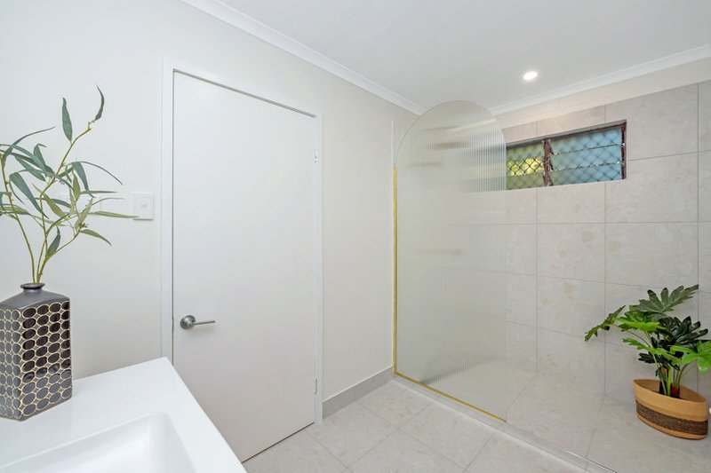 Photo - 6 Meyer Court, Kirwan QLD 4817 - Image 7