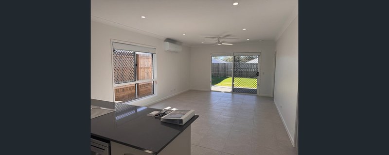 Photo - 6 Midnight Street, Ripley QLD 4306 - Image 2