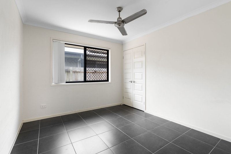 Photo - 6 Miers Crescent, Murrumba Downs QLD 4503 - Image 14