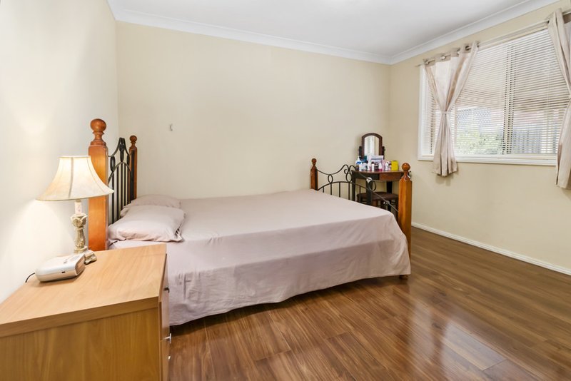 Photo - 6 Minerva Place, Prestons NSW 2170 - Image 5